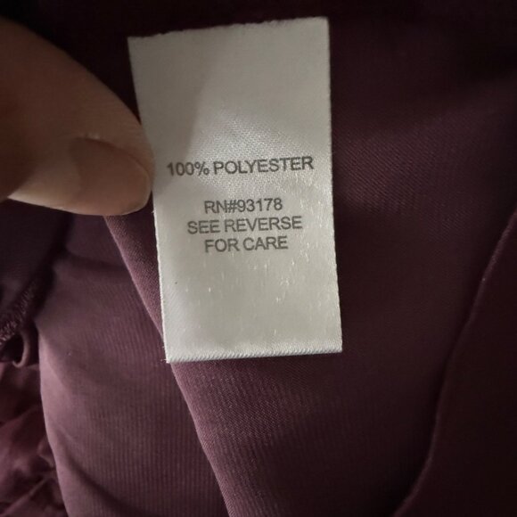 Chelsea & Theodore Womens Burgundy Blouse M Ruffle Neck Long Sleeve 100% Polyest - Picture 5 of 6